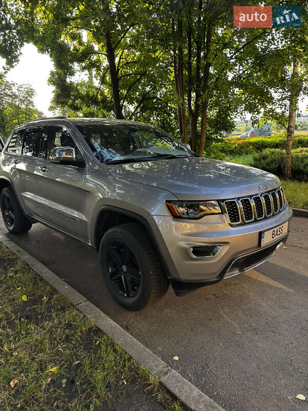 Jeep Grand Cherokee 2021