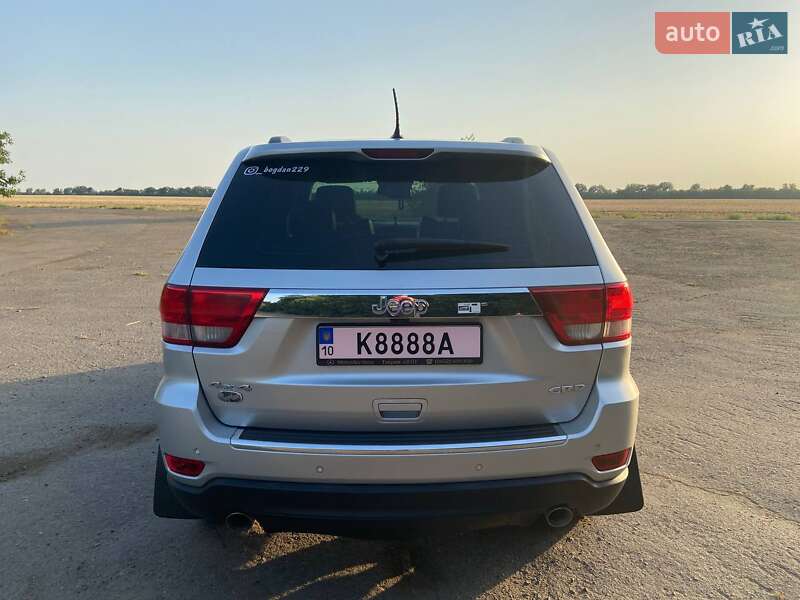 Внедорожник / Кроссовер Jeep Grand Cherokee 2011 в Первомайске