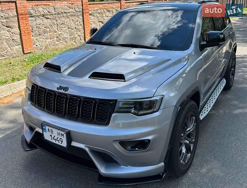 Внедорожник / Кроссовер Jeep Grand Cherokee 2015 в Киеве