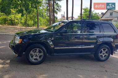 Внедорожник / Кроссовер Jeep Grand Cherokee 2006 в 