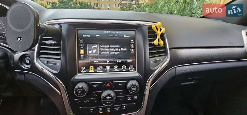 Позашляховик / Кросовер Jeep Grand Cherokee 2016 в Києві фото 8 Позашляховик / Кросовер Jeep Grand Cherokee 2016 в Києві