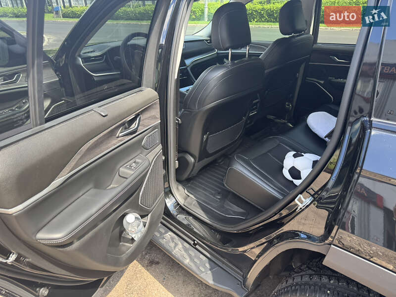 Внедорожник / Кроссовер Jeep Grand Cherokee 2023 в Киеве