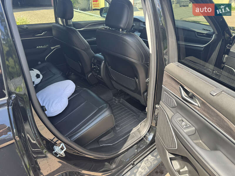 Внедорожник / Кроссовер Jeep Grand Cherokee 2023 в Киеве