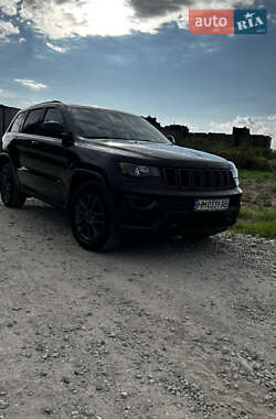 Внедорожник / Кроссовер Jeep Grand Cherokee 2016 в Ивано-Франковске