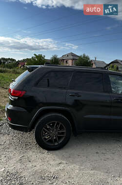 Внедорожник / Кроссовер Jeep Grand Cherokee 2016 в Ивано-Франковске