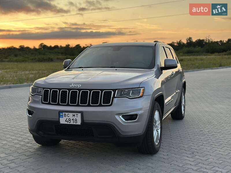 Внедорожник / Кроссовер Jeep Grand Cherokee 2017 в Львове