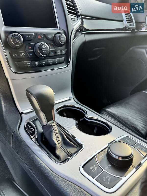 Внедорожник / Кроссовер Jeep Grand Cherokee 2018 в Ивано-Франковске