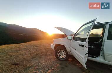 Внедорожник / Кроссовер Jeep Grand Cherokee 1995 в Межгорье