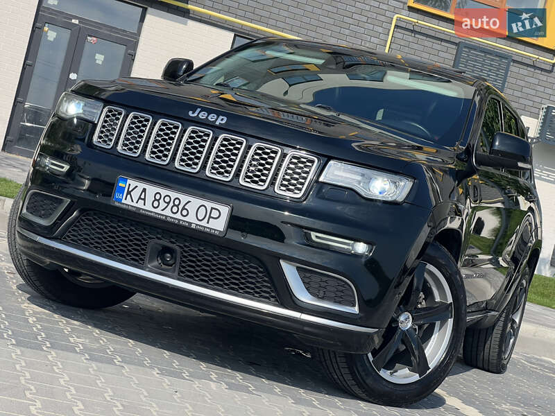 Внедорожник / Кроссовер Jeep Grand Cherokee 2017 в Киеве