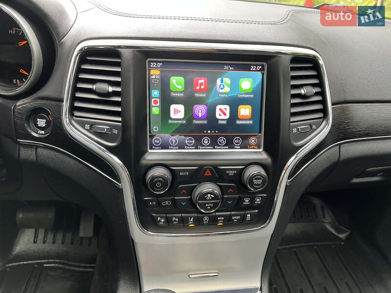 Внедорожник / Кроссовер Jeep Grand Cherokee 2017 в Киеве