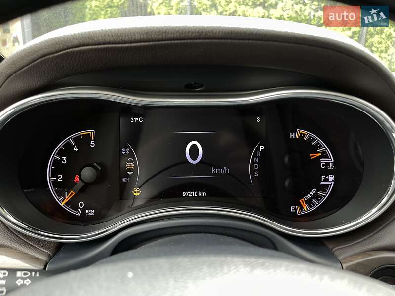 Внедорожник / Кроссовер Jeep Grand Cherokee 2015 в Киеве фото 21 Внедорожник / Кроссовер Jeep Grand Cherokee 2015 в Киеве