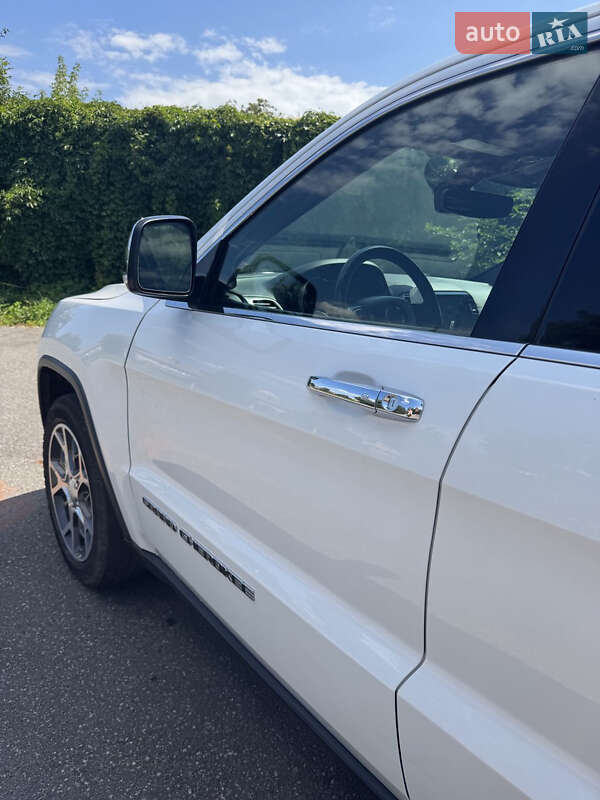 Внедорожник / Кроссовер Jeep Grand Cherokee 2019 в Виннице