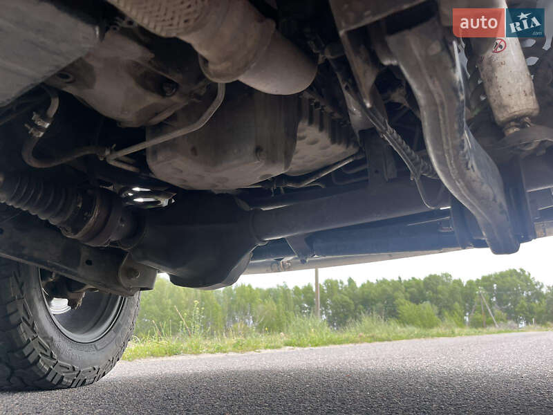 Внедорожник / Кроссовер Jeep Grand Cherokee 2004 в Каменец-Подольском
