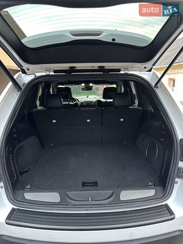 Внедорожник / Кроссовер Jeep Grand Cherokee 2018 в Сумах