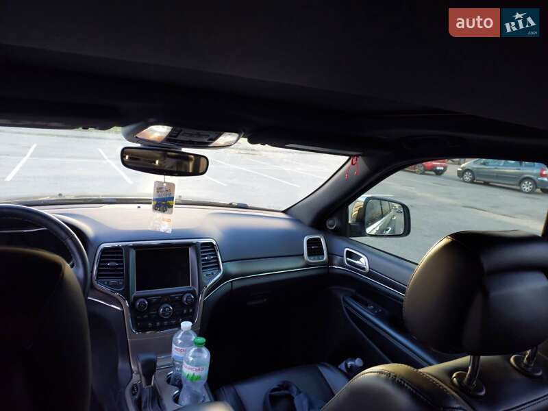 Внедорожник / Кроссовер Jeep Grand Cherokee 2016 в Ивано-Франковске фото 3 Внедорожник / Кроссовер Jeep Grand Cherokee 2016 в Ивано-Франковске