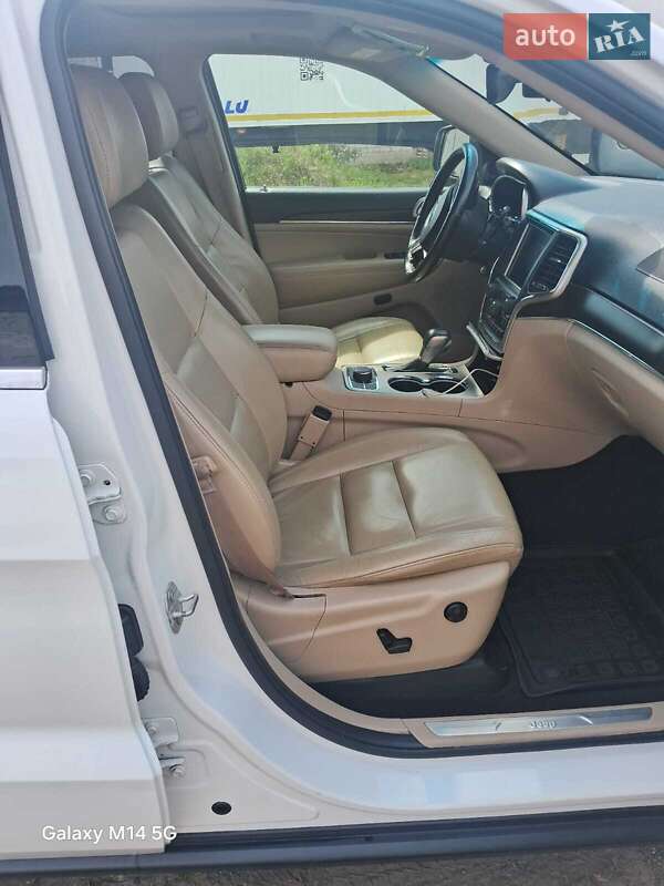 Внедорожник / Кроссовер Jeep Grand Cherokee 2017 в Кролевце