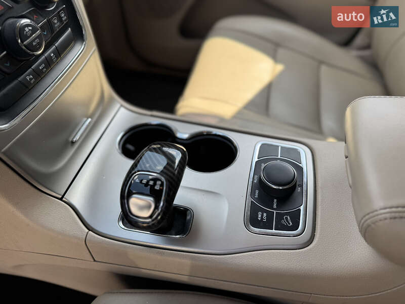 Внедорожник / Кроссовер Jeep Grand Cherokee 2014 в Киеве