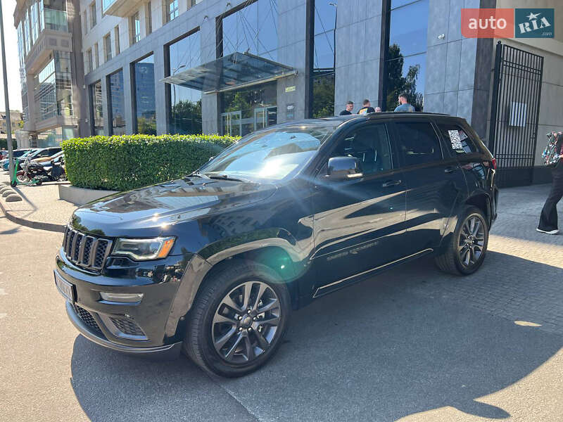 Внедорожник / Кроссовер Jeep Grand Cherokee 2018 в Киеве