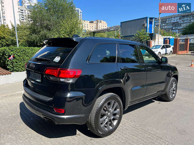 Внедорожник / Кроссовер Jeep Grand Cherokee 2018 в Киеве