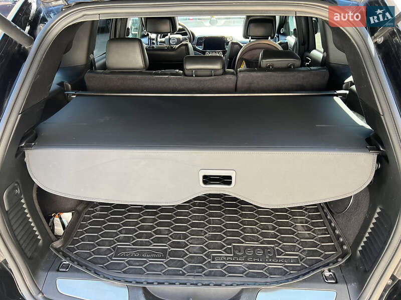Внедорожник / Кроссовер Jeep Grand Cherokee 2018 в Киеве