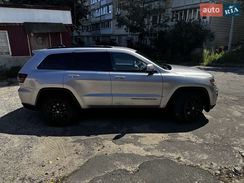 Внедорожник / Кроссовер Jeep Grand Cherokee 2015 в Киеве