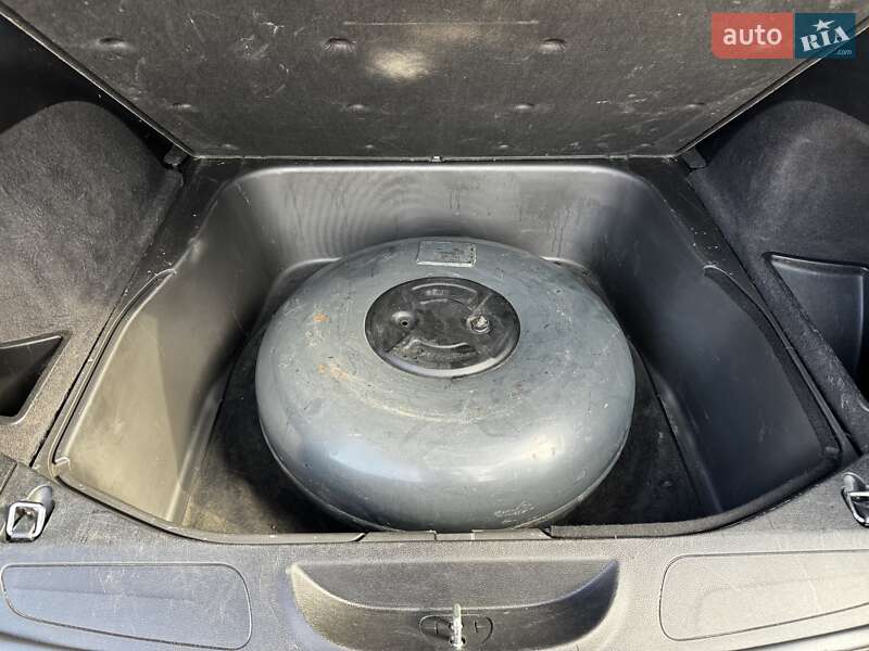 Внедорожник / Кроссовер Jeep Grand Cherokee 2015 в Киеве