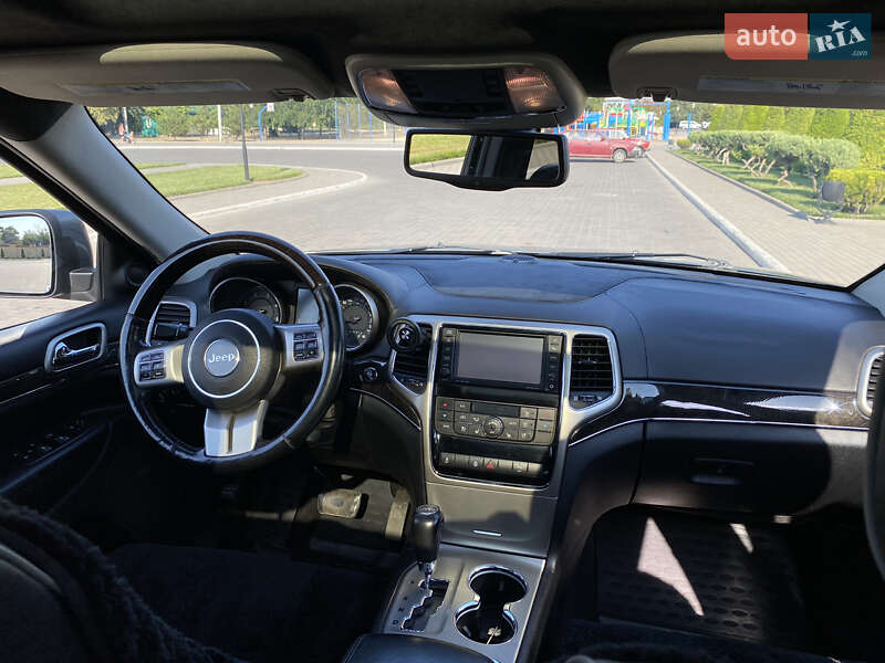 Внедорожник / Кроссовер Jeep Grand Cherokee 2011 в Измаиле