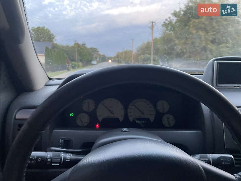 Внедорожник / Кроссовер Jeep Grand Cherokee 2003 в Ужгороде фото 11 Внедорожник / Кроссовер Jeep Grand Cherokee 2003 в Ужгороде