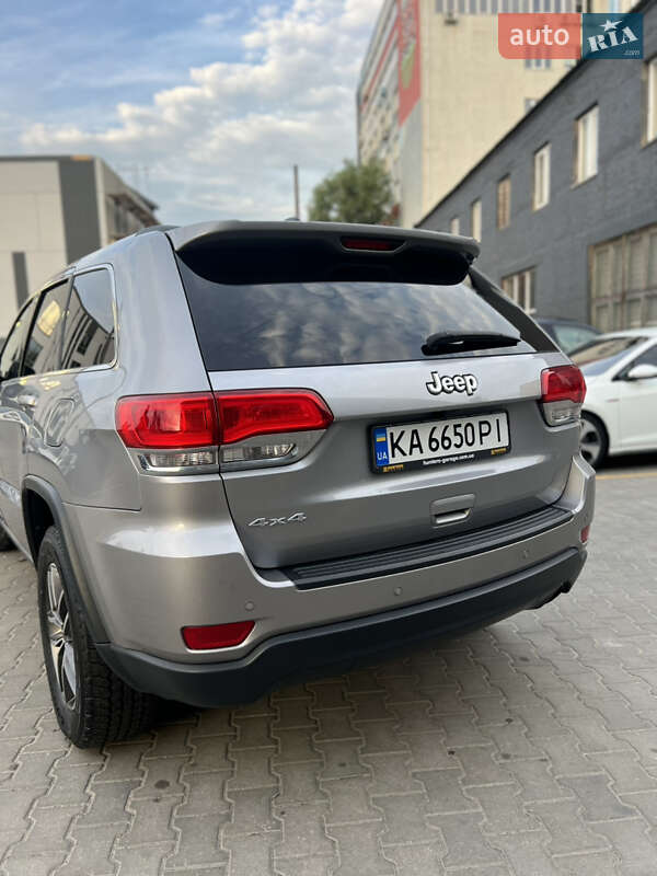 Внедорожник / Кроссовер Jeep Grand Cherokee 2019 в Киеве фото 11 Внедорожник / Кроссовер Jeep Grand Cherokee 2019 в Киеве