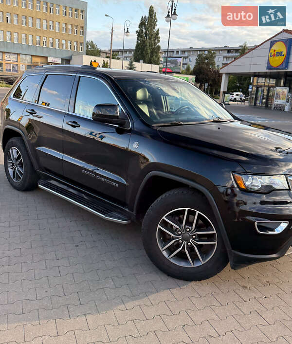 Внедорожник / Кроссовер Jeep Grand Cherokee 2020 в Тернополе