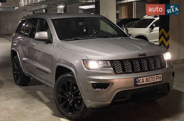 Внедорожник / Кроссовер Jeep Grand Cherokee 2020 в Киеве