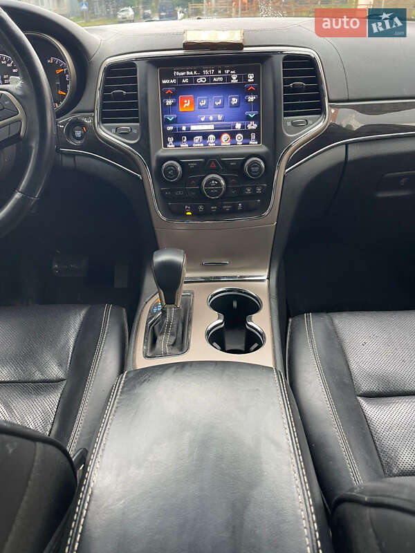 Внедорожник / Кроссовер Jeep Grand Cherokee 2017 в Путивле