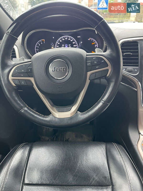 Внедорожник / Кроссовер Jeep Grand Cherokee 2017 в Путивле