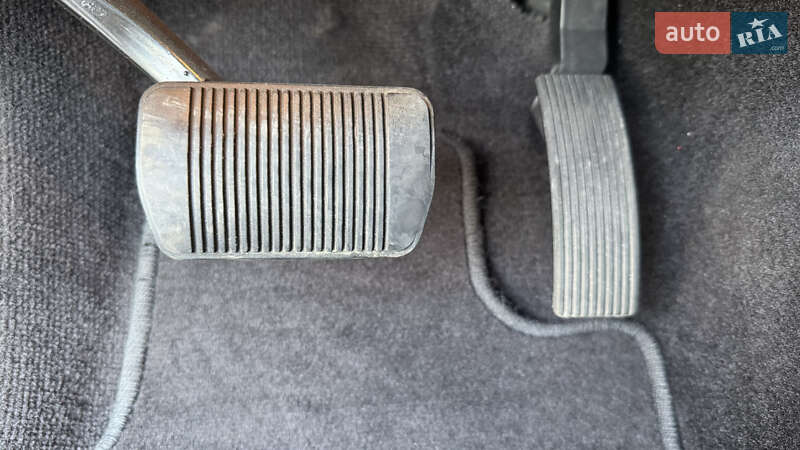 Внедорожник / Кроссовер Jeep Grand Cherokee 2016 в Киеве