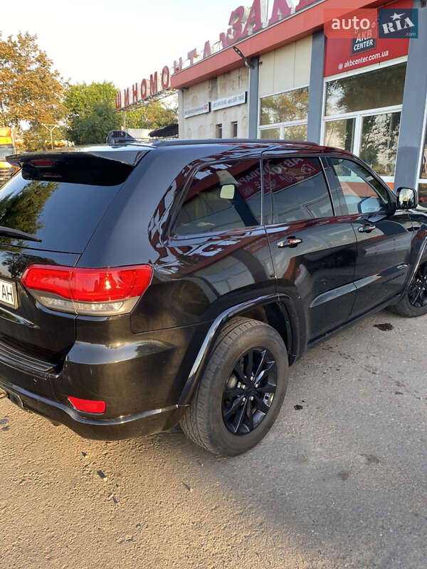 Внедорожник / Кроссовер Jeep Grand Cherokee 2014 в Одессе