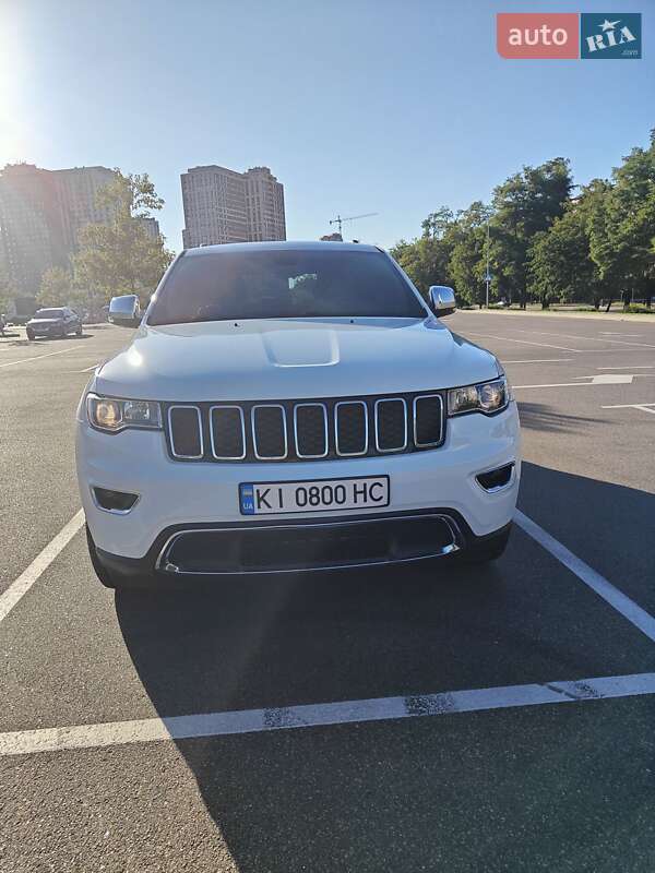 Внедорожник / Кроссовер Jeep Grand Cherokee 2018 в Киеве фото 5 Внедорожник / Кроссовер Jeep Grand Cherokee 2018 в Киеве