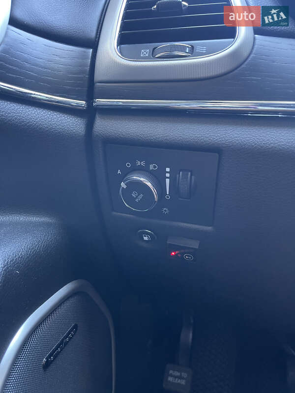 Внедорожник / Кроссовер Jeep Grand Cherokee 2018 в Киеве