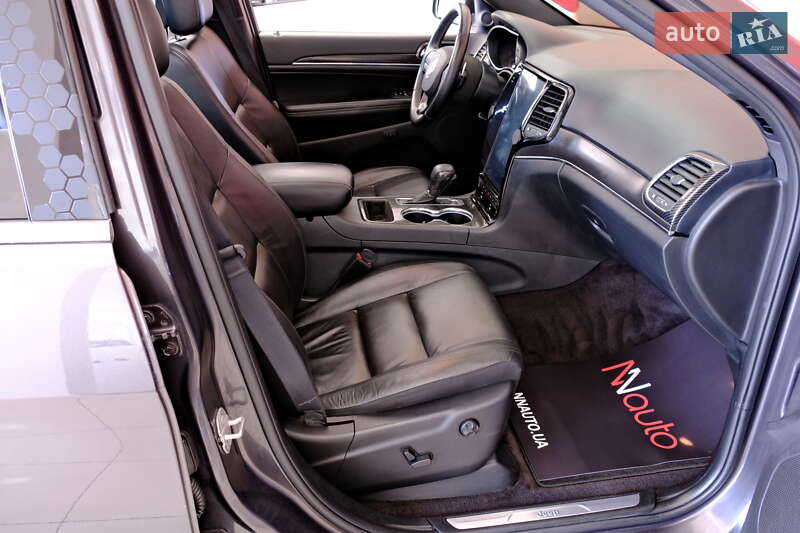 Внедорожник / Кроссовер Jeep Grand Cherokee 2017 в Одессе