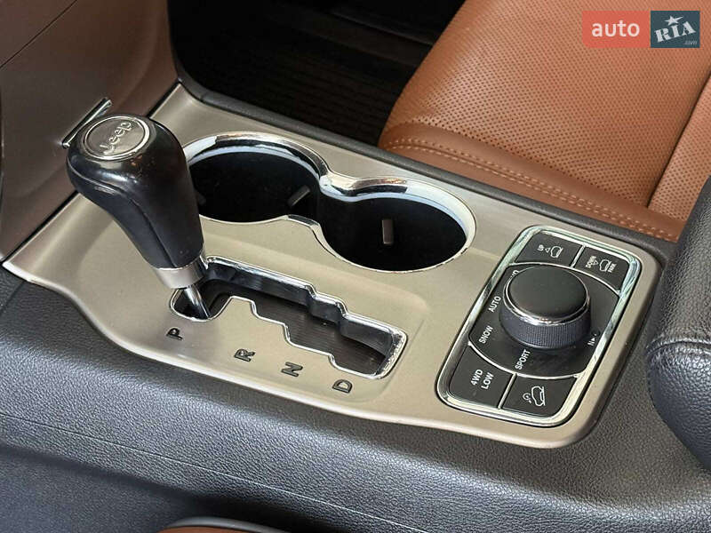 Внедорожник / Кроссовер Jeep Grand Cherokee 2011 в Одессе