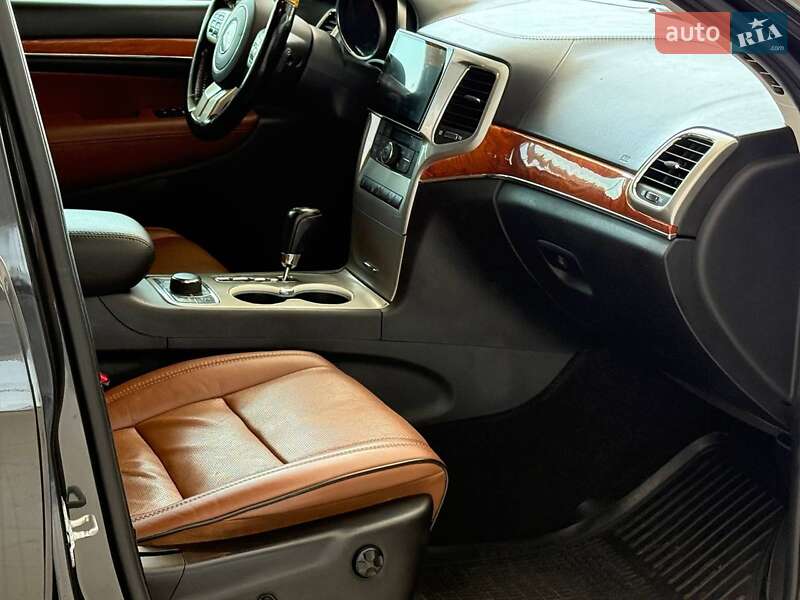 Внедорожник / Кроссовер Jeep Grand Cherokee 2011 в Одессе
