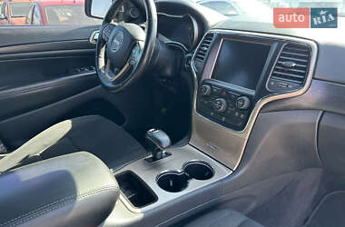 Внедорожник / Кроссовер Jeep Grand Cherokee 2015 в 