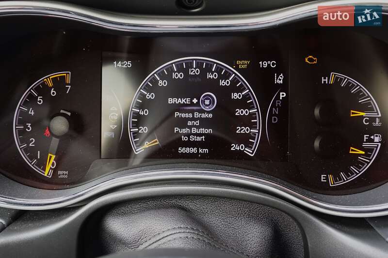 Внедорожник / Кроссовер Jeep Grand Cherokee 2019 в Львове фото 27 Внедорожник / Кроссовер Jeep Grand Cherokee 2019 в Львове