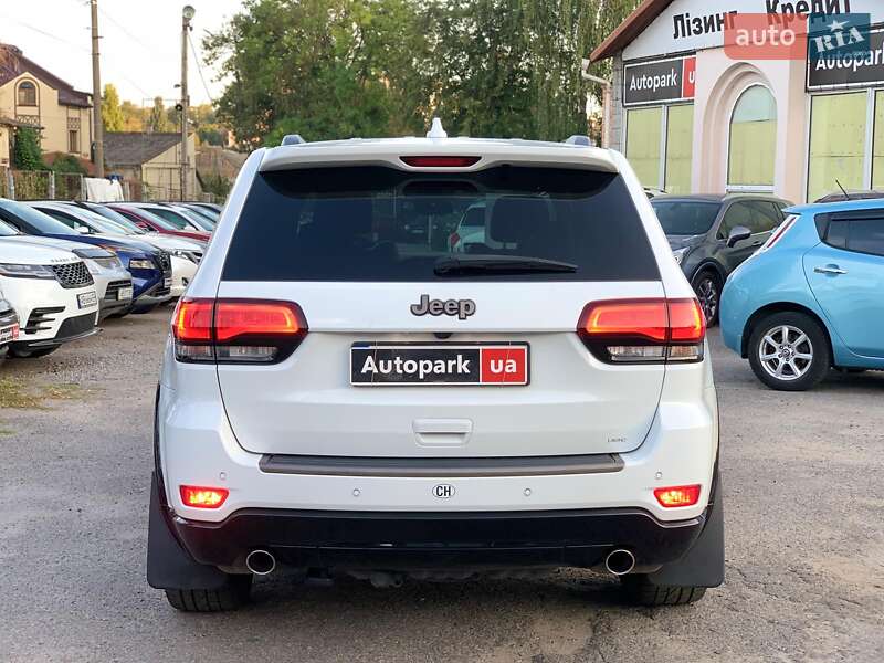 Внедорожник / Кроссовер Jeep Grand Cherokee 2016 в Виннице