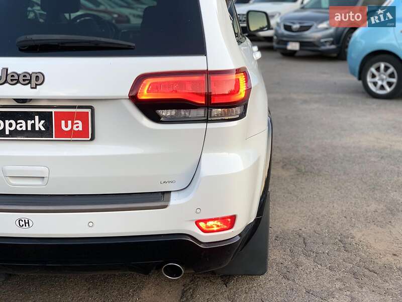 Внедорожник / Кроссовер Jeep Grand Cherokee 2016 в Виннице