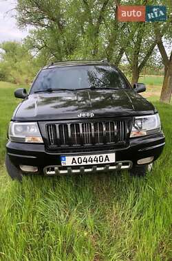Внедорожник / Кроссовер Jeep Grand Cherokee 2004 в 
