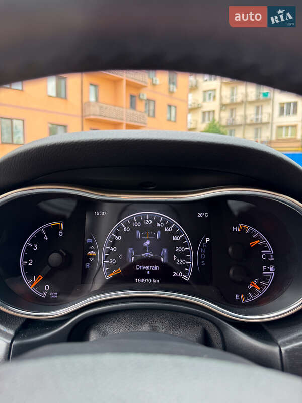 Внедорожник / Кроссовер Jeep Grand Cherokee 2014 в Ужгороде фото 10 Внедорожник / Кроссовер Jeep Grand Cherokee 2014 в Ужгороде