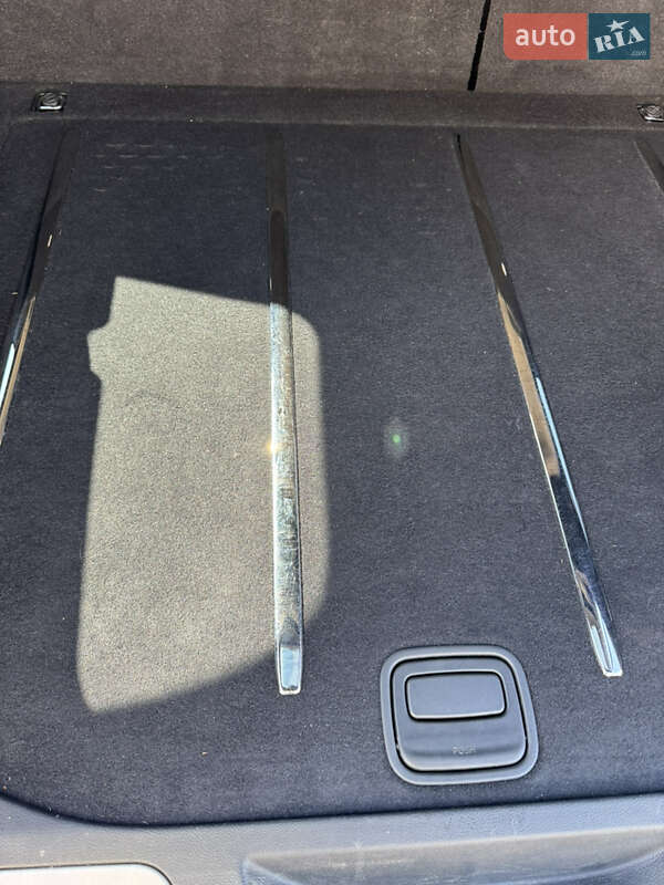 Позашляховик / Кросовер Jeep Grand Cherokee 2012 в Києві фото 31 Позашляховик / Кросовер Jeep Grand Cherokee 2012 в Києві