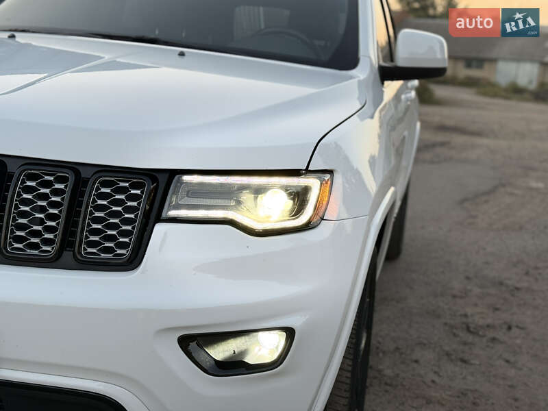 Внедорожник / Кроссовер Jeep Grand Cherokee 2019 в Харькове