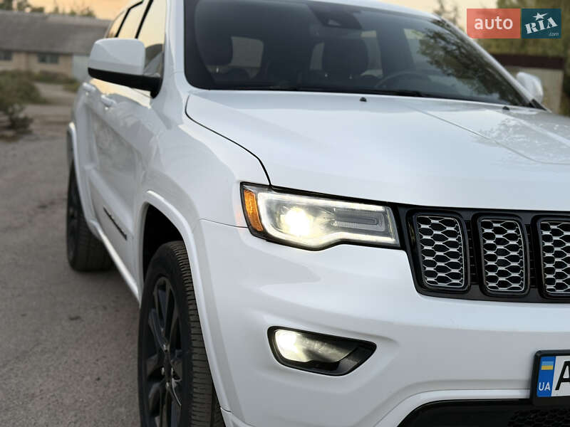 Внедорожник / Кроссовер Jeep Grand Cherokee 2019 в Харькове