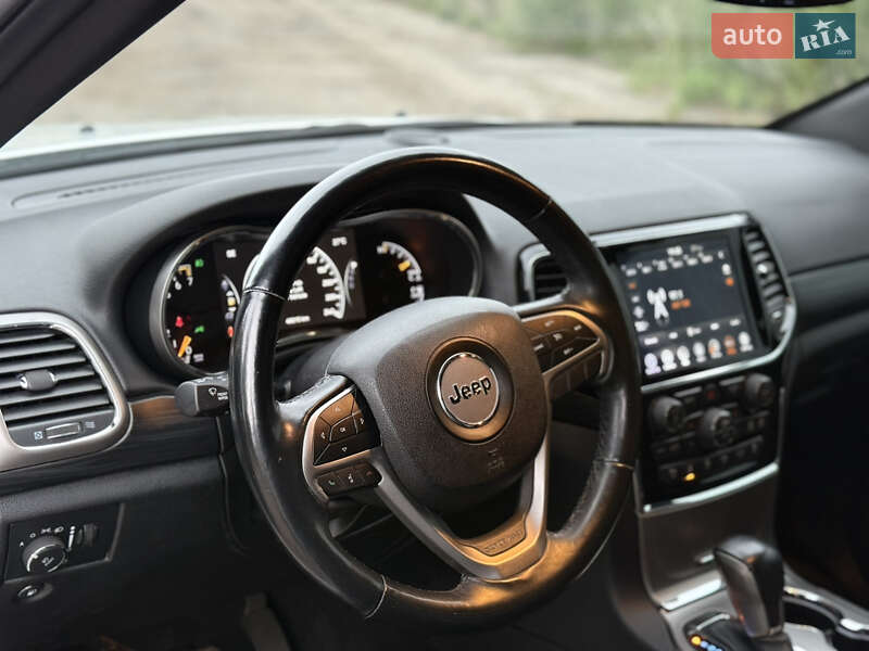 Внедорожник / Кроссовер Jeep Grand Cherokee 2019 в Харькове